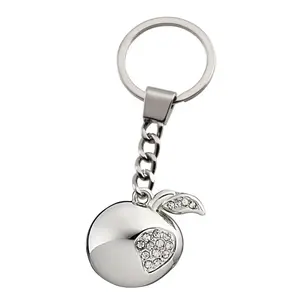 พวงกุญแจเมลาประดับคริสตัล - Product Image 1