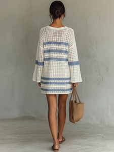 Abito Estivo da Donna con Collo Tondo, a Righe Blu e Bianche, Traforato, a Maniche Lunghe in Maglia (Personalizzabile) - Product Image 2