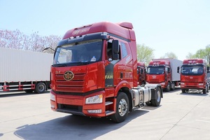 Tracteur routier FAW J6P 4x2 400 CV Euro 5, semi-<span class=keywords><strong>remorque</strong></span> légère pour transport de conteneurs sur autoroute - Product Image 3