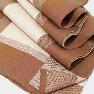 Ensemble trois pièces homme femme : bonnet, gants et écharpe – Nouvelle tendance automne-hiver, haute sensibilité, coutures élégantes, chaud et stylé - Product Image 5