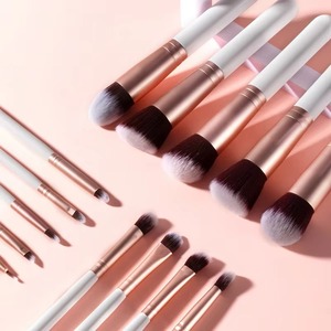 14pcs Wood Handle Synthetic Hair Makeup Brush Set for <b>Foundation</b> Eyeshadow Eyeliner Lip Concealer - Product Image 5