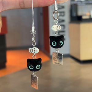 Lindo Colgante de Gato Negro Flocado con Cuentas de Pez y Frase Inspiradora, Accesorio para Llavero, Ideal para Amantes de los Gatos - Product Image 2