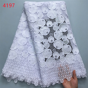 Tessuto in Pizzo Guipure Africano <span class=keywords><strong>Bianco</strong></span> Puro 4197 con <span class=keywords><strong>Paillettes</strong></span>, Tessuti in Pizzo Nigeriano di Alta Qualità per Abiti da Sposa e Feste - Product Image 1