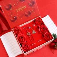 Valentijnsdag Zeep Roos Geschenkdoos Hart Sieradenset Ketting Ring Oorbellen Armband Romantisch jubileumcadeau voor dames