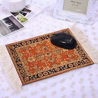 Tapis ethnique persan à pompons de bonne qualité, tapis de souris, tapis de prière, tapis de table, produit transfrontalier, best-seller du Maroc, Chine