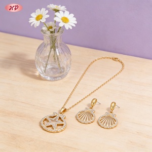 Parures de bijoux fantaisie Hengdian plaqué or 18 carats avec coquillages et étoiles de mer, zircon AAA, vente en gros pour femmes – Idéales pour l'été, la plage et les rendez-vous - Product Image 2