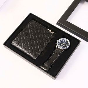 Exquisito Set de Regalo para Hombre: Cartera y Reloj, Regalo para el Día del Padre, San Valentín o para Compañeros de Negocios, para Eventos Especiales - Product Image 1