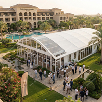 Tente de conférence de luxe en aluminium de 35 m de large pour les réunions de resort, les réceptions et les espaces d'accueil VIP