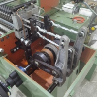 Machine à crocheter sûre et fiable pour chaussures Machine à crocheter supérieure