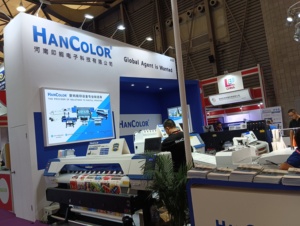 1,8 m Ancho de impresión Impresora de inyección de tinta de gran formato Impresora de lona Máquina de pancartas Impresora eco solvente Precio - Product Image 3