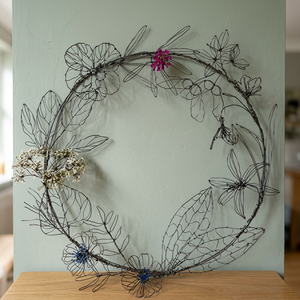 Guirnalda Floral de Alambre Metálico Hecha a Mano, Redonda, Rústica, Decorativa, para Colgar en la Pared, Sin Iluminación, Pieza Única - Product Image 6