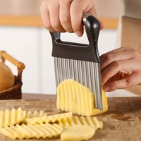 Coupe-frites ondulées en acier inoxydable pour pommes de terre, concombres et carottes – Outil de découpe de légumes ondulés