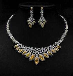 <span class=keywords><strong>2023</strong></span> nuevo conjunto de temperamento de lujo, collar de adorno con incrustaciones de perlas grandes y conjunto de pendientes, joyería de boda, 2 piezas - Product Image 2