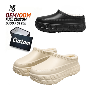 Chaussons d'hiver en coton pour couple, antidérapants, chauds, poids lourd, en peluche, trois couleurs au choix, vente en gros d'usine - Product Image 1