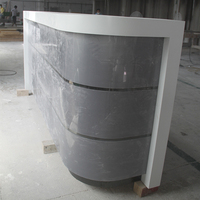 Bureau de réception sur mesure en forme de L, surface solide gris-blanc, écologique, avec éclairage LED pour bureaux, halls d'accueil, hôtels, hôpitaux, banques