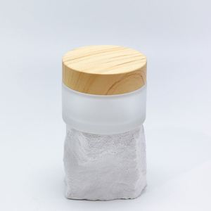 Envase Cosmético de Vidrio Esmerilado de 50g con Tapa de Color Madera, Frasco Redondo de Vidrio con Etiqueta Personalizada para Crema Cosmética - Product Image 2