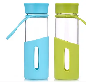 Food-Grade Silicone Sleeve Borosilicate Glass Water Bottles Kids Novelty Style Plastic Lid 0.5L-5L Capacity Recycled School Use