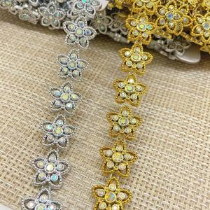 Chaîne de strass en plastique léger à cinq étoiles, plaquée or, pour costumes de scène, robes, sacs, chaussures – Durable - Product Image 3