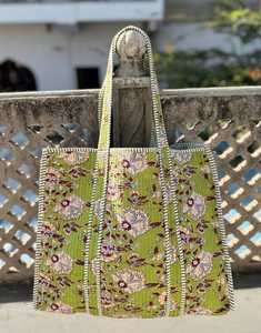 Sac à bandoulière matelassé en coton, tendance, tissu durable, fermeture éclair sécurisée, sac à main pour le quotidien et les voyages - Product Image 4