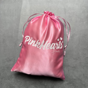 Sacs cadeaux en satin rose vif avec cordon de serrage, personnalisables avec logo de marque, pochettes de rangement anti-poussière en satin pour mèches de cheveux – Vente en gros - Product Image 5