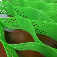 Système de confinement cellulaire en géocell HDPE lisse/texturé de 50 mm, 100 mm, 150 mm, 200 mm pour la stabilisation des sols et la protection des pentes