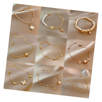 Échantillon gratuit personnalisé double couche petite taille papillon perle d'or lettre amour perle fleur bracelet mode bracelet
