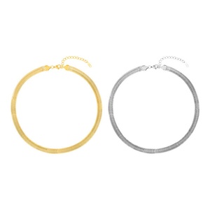 Collar de cadena de serpiente <span class=keywords><strong>suave</strong></span> y gruesa de perlas de alta calidad para mujer, cadena deportiva electrochapada para clavícula - Product Image 2