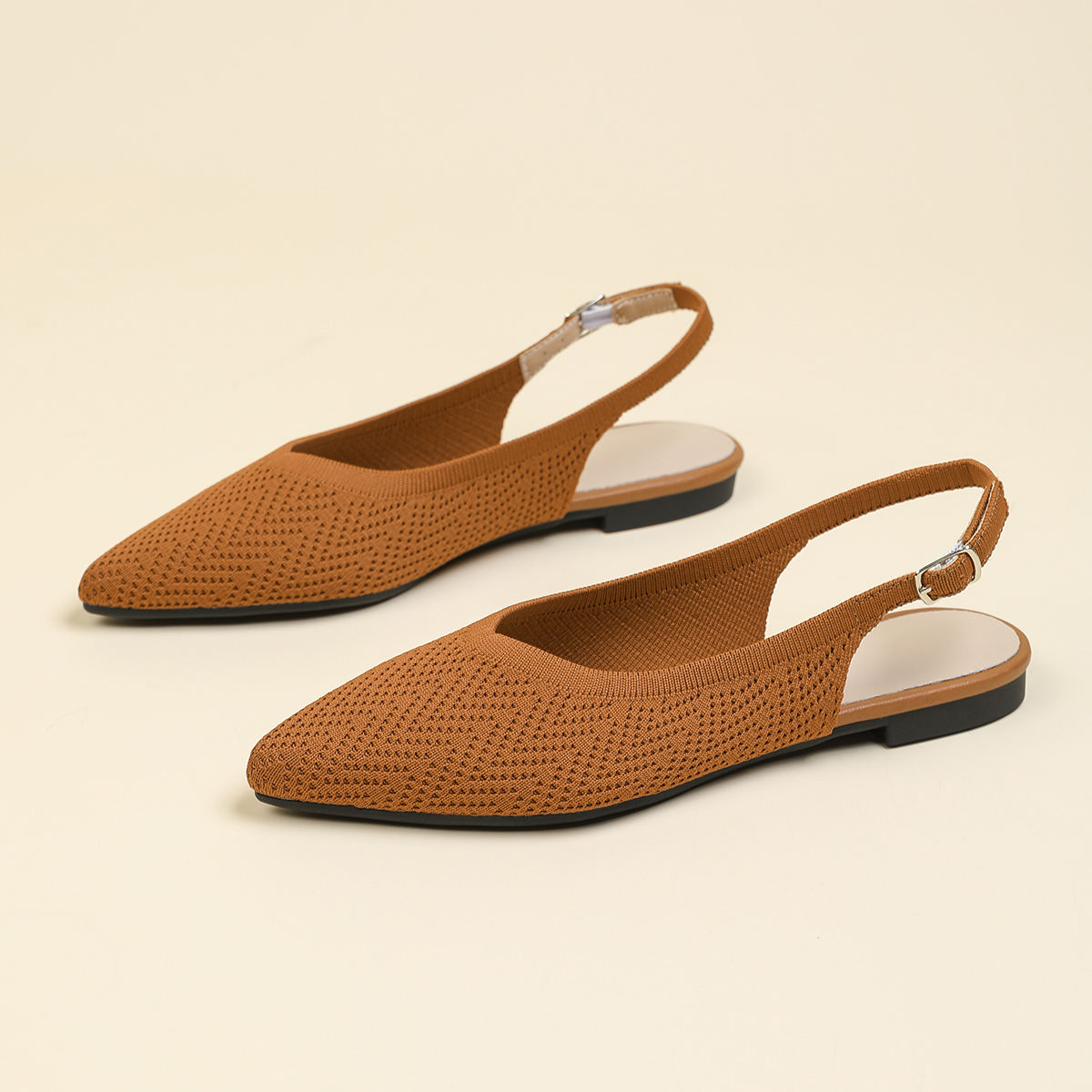 สีน้ำตาล