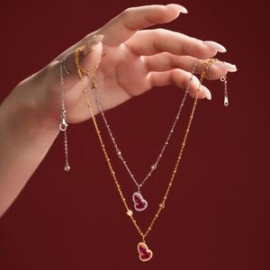 Collier Pendentif Gourde en Argent 925 Plaqué Or 18K avec Chaîne à Maillons et Zirconias 5A, Design Délicat Dylam - Product Image 2