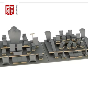 Juego de Soportes de Exhibición de Joyería de Microfibra Gris Personalizados, Organizador de Joyería, Juego de Soportes de Exhibición de Joyería para Tienda - Product Image 1