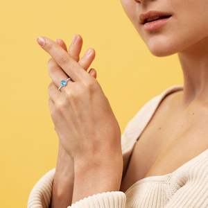 خاتم توباز مخصص في حفل الذكرى الفضية هدية 6 × 8 قطع بيضاوية اللون توباز زرقاء للنساء - Product Image 2