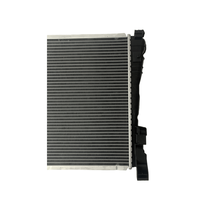 Nouveau radiateur en aluminium haute performance de qualité supérieure OEM 1975000003 2125001400 2185000200 pour W204 C63 AMG Factory