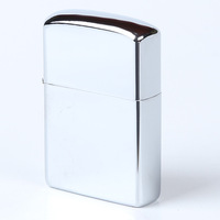 Briquet à kérosène en métal avec logo personnalisé, briquet classique coupe-vent rechargeable à huile pour cigarettes, cadeau pour la Saint-Valentin