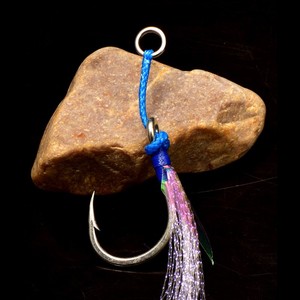 เบ็ดตกปลาจิ๊กกิ้ง Mustad J-ASSIST5 สีม่วง สำหรับตกปลาทะเลน้ำลึก แข็งแรง ทนทาน พร้อมแผ่นเหล็ก - Product Image 1