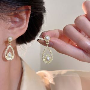 Pendientes de Perlas en Forma de Lágrima Estilo Corte Francés Elegante para Mujer, Pendientes de Perlas en Forma de Gota de Agua, Joyería de Oreja Chapada en Oro de 18K - Product Image 5