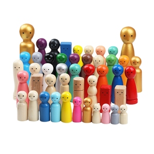 Set di figurine di famiglia artigianali da 50 pezzi, legno naturale e decorazioni con finitura metallica, con custodia in velluto per decorazioni per la casa - Product Image 1