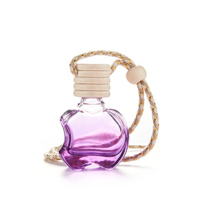 Flacon diffuseur de parfum suspendu pour voiture, en verre transparent de 10 ml, vide, en forme de pomme plate et colorée - Product Image 4