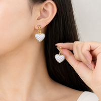 Boucles d'oreilles cœur chics pour femmes, bijoux pendantes en textile tissé pour les sorties, les fêtes et les occasions spéciales