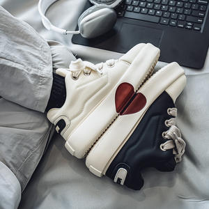 Zapatillas casuales de caña baja con cierre tipo calcetín, suela gruesa de TPU, entresuela resistente al desgaste, aumento de altura, gamuza de color liso para hombre, para exteriores. - Product Image 1