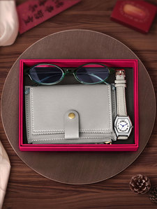Ensemble cadeau de <span class=keywords><strong>montre</strong></span> de luxe pour femmes Tomi Lucky Fox, 3 pièces, <span class=keywords><strong>montre</strong></span>-bracelet à quartz pour femmes avec lunettes, portefeuille, coffret cadeau tendance pour femmes - Product Image 6
