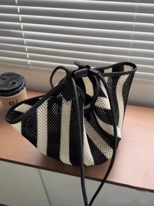 Novedad de verano, bolso informal de vacaciones ahuecado tejido a rayas, bolso de bola de masa hervida, bolso de mano para hombro, bolso de playa Stipe - Product Image 6
