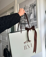 Sac cadeau en papier mat avec logo en feuille d'or personnalisé, ruban en satin, nœud, emballage de luxe pour parfums, vins, boutiques, sacs de shopping