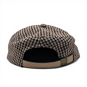 Casquette de baseball plate de luxe personnalisable avec votre logo, motif pied-de-poule en laine kaki, broderie 3D et sangle en cuir - Product Image 2