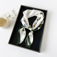 Nouvel Arrivage 2026 Foulard pour Femme en Tissu Mousseline Motif Iris, Arbre et Mouette, Motif Peinture à l'Huile, avec Pochette de Poche, Cadeau pour Petite Amie
