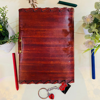 Carnet de notes vintage en cuir avec motif Troisième Œil et bords festonnés, idéal comme livre de sorts Hocus Pocus, cadeau ou décoration d'Halloween