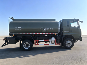 Camion-citerne à essence 4x4 en acier inoxydable pour le transport de carburant, occasion, à vendre, utilisé pour le ravitaillement des camions - Product Image 3