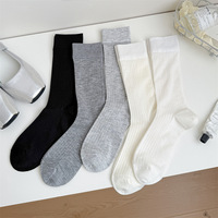 Chaussettes courtes pour femmes, couleur unie, tricotées finement, respirantes, confortables au quotidien, décontractées, polyvalentes pour l'été