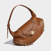 Automne hiver nouvelle mode sac à main polyvalent coeur serrure Niche conception sous les bras fermeture éclair doux dames personnalisé voyage sac à main