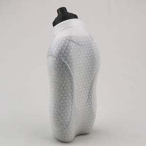 Muestra gratis Botella de bicicleta deportiva Gatorade exprimida portátil para ciclismo y otras actividades al aire libre - Product Image 2