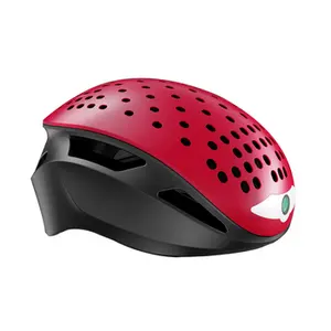 使用智能自行车头盔保持连接和安全-带蓝牙和摄像头的自行车头盔，实现无忧骑行体验